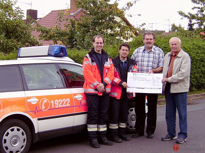 Bild 1 von 1 von links: Tobias Volgnandt (Schriftf&uuml;hrer), Frank Bauer (Vorsitzender), Rudi Hedwig und Erich Stoll
