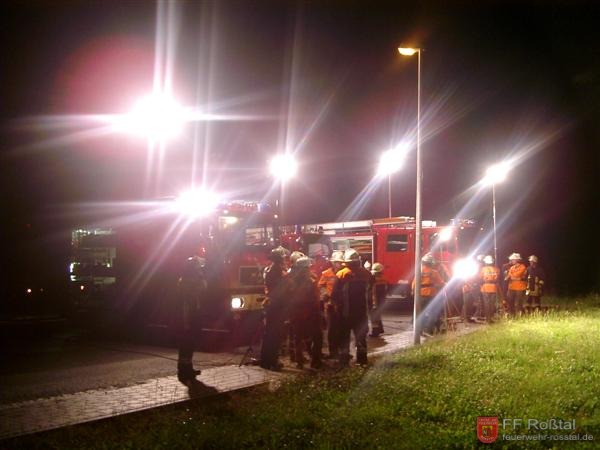 Bild 2 von 2 Aus Kostengr&uuml;nden musste bei diesem &Uuml;bungseinsatz dann doch auf einen Hubschrauber verzichtet werden.