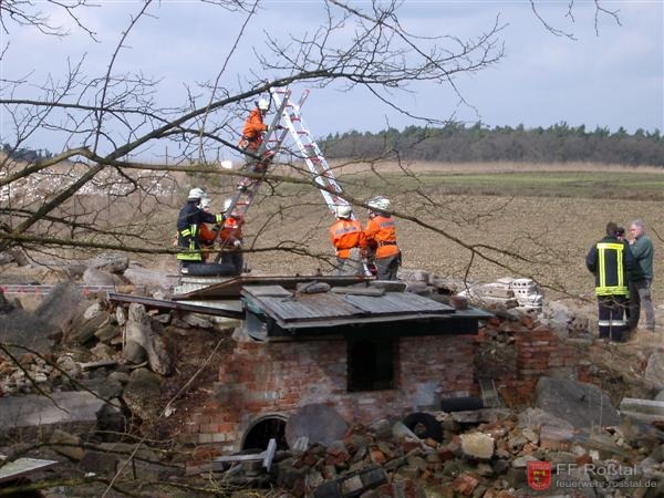 Bild 24 von 25 Die &Uuml;bung ist beendet, jetzt wird abgebaut.