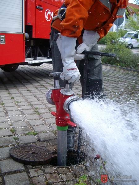 Bild 19 von 22 Eine von vier Aufgaben im praktischen Pr&uuml;fungsteil: Das richtige Setzen eines Standrohres.