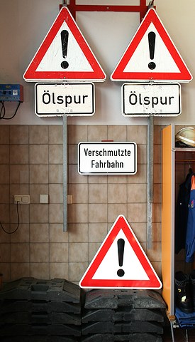 Bild des/der Ausr�stungsgegenstands/-gegenst�nde (&Ouml;lspurschild)