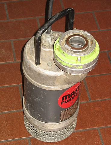 Bild des/der Ausr�stungsgegenstands/-gegenst�nde (Tauchpumpe)